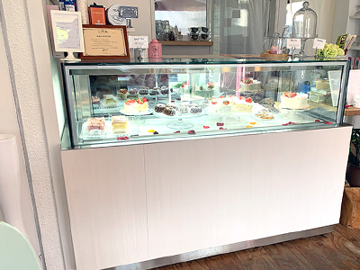 ケーキ スイーツ クレープ 洋菓子用冷蔵ショーケース 業務用冷蔵ショーケースの製造販売 及川工業